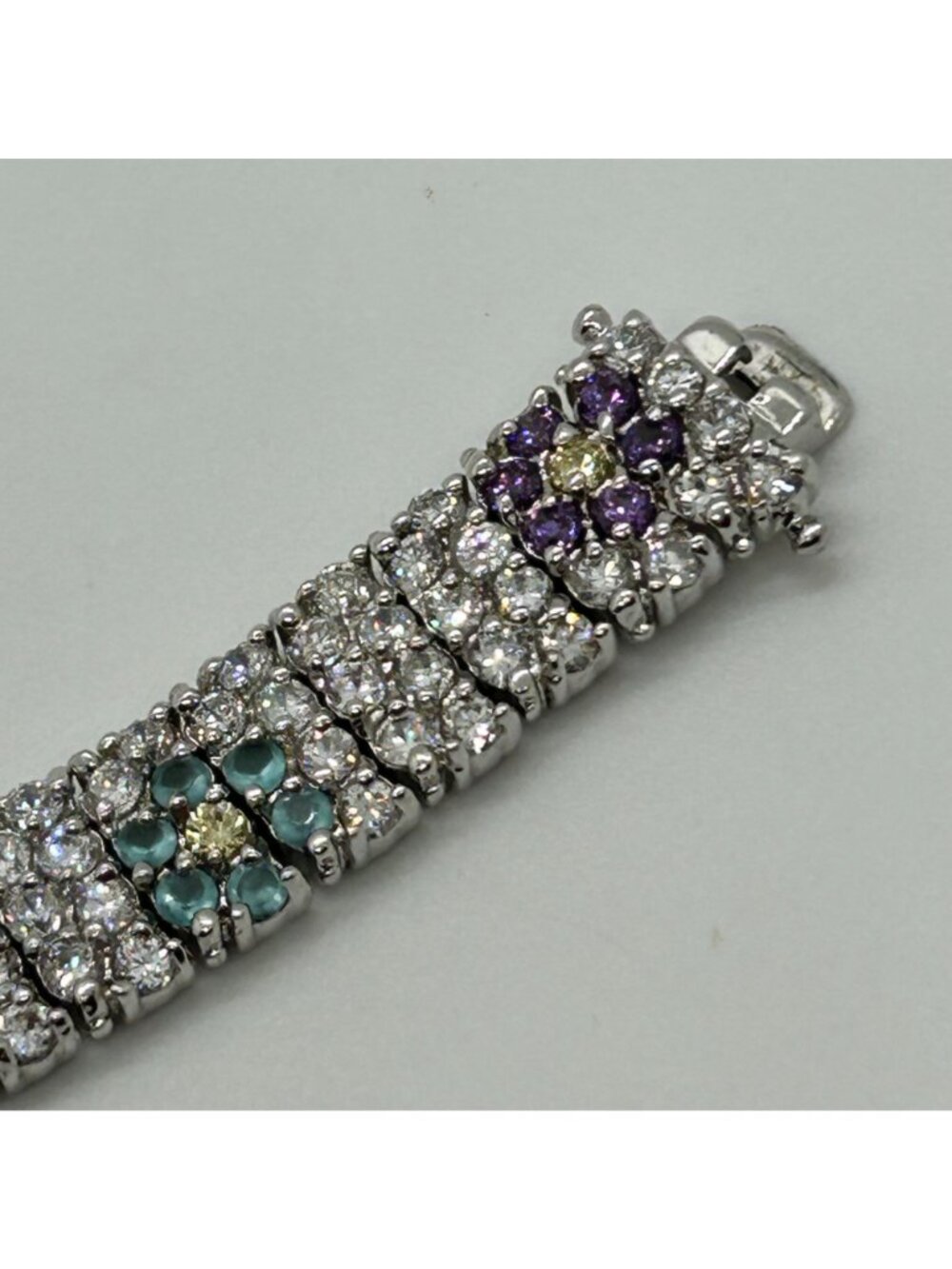 Vintage Rhinestone Tennis Bracelet Multicolor Flower Design W/ Safety Clasp 7.5" - Picture 7 of 16